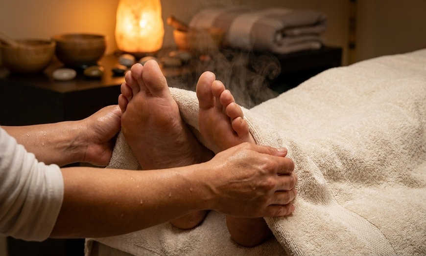 Image 4: Deluxe, Couples Deluxe Bodywork with Hot Stone Treatment 