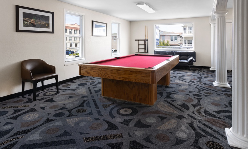 Image 20: Atlanta Airport Hotel with Free Breakfast & Shuttle