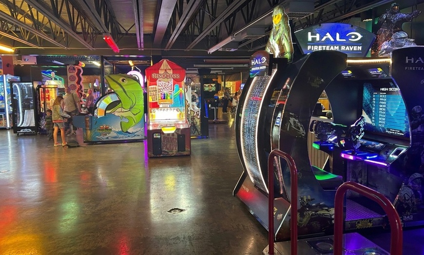 Image 4: Unlimited Fun Deals at Whatz-Up Family Fun Park: Go-Karts, Laser Tag & More