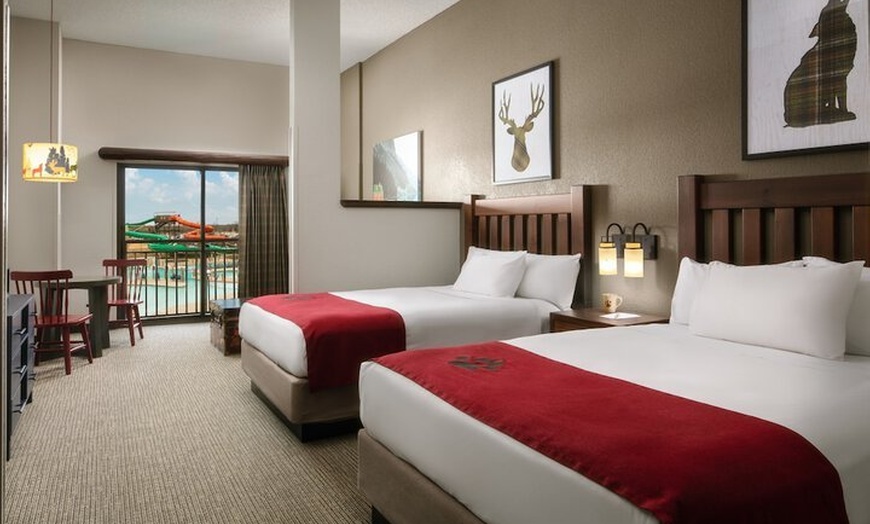 Image 21: Great Wolf Lodge Grapevine Indoor Water Park Resort