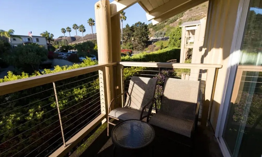 Image 16: Pismo Beach Clifftop Hotel with Ocean Views