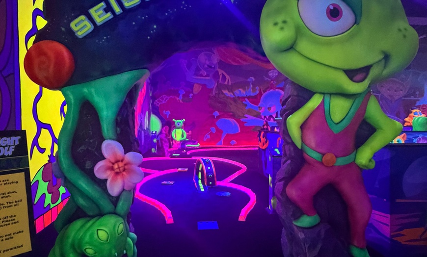 Image 2: Interdimensional Mini Golf Adventure