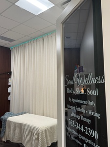 Soul Wellness Ritual: 60-Min Soul Glow Signature Facial + 45-min Reflexology - Soul Wellness