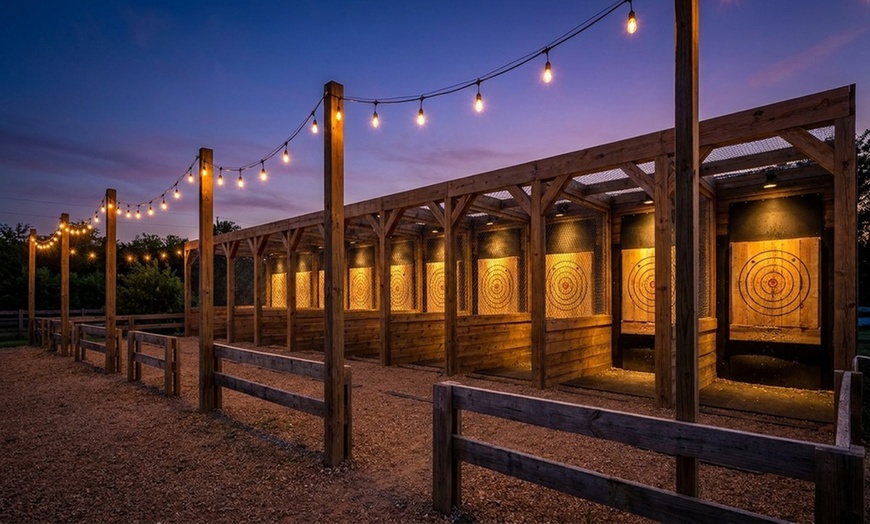 Image 4: Up to 20% Off on Axe Throwing at iSmash Tampa