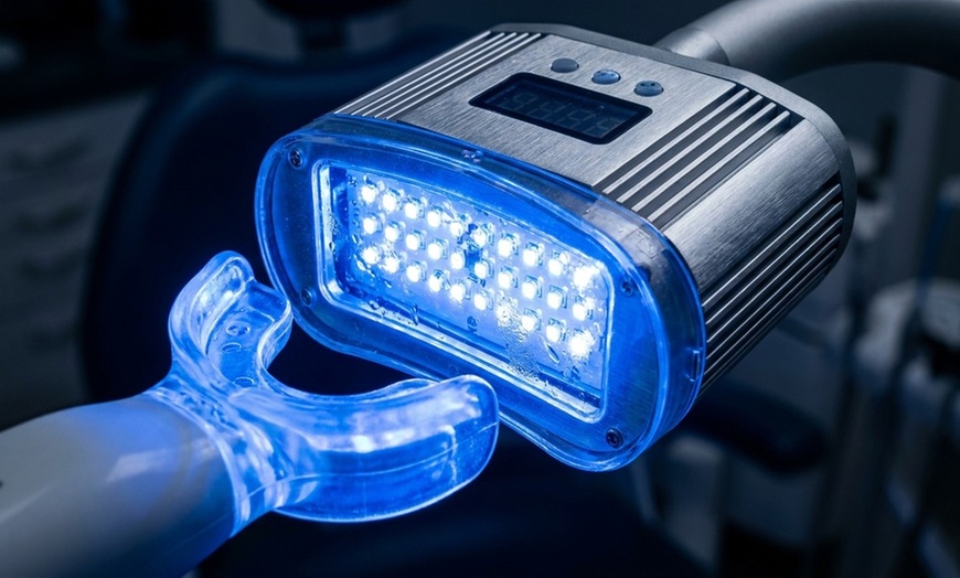 Image 5: Get a Brighter Smile with 25- and 45-Minute Teeth Whitening Sessions