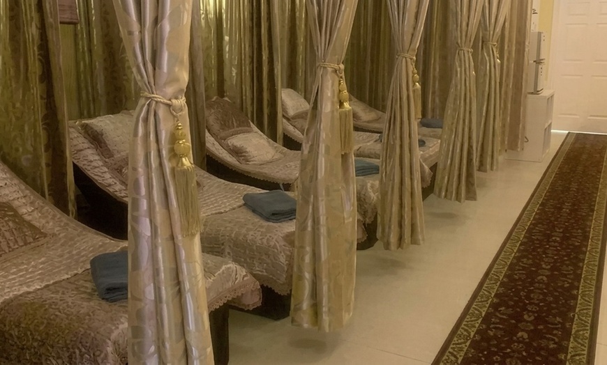 Image 5: Singles or Couples Body Massage with Hot Stones at Healthy Foot Spa