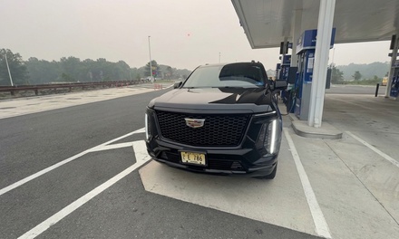 Limousine Airport Pick up (LGA to City) up to 6 People - Lovely Limousine