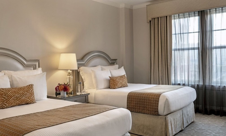 Image 16: Dallas 4-Star Hotel with Spa, Pool and Live Music
