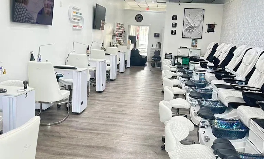 Image 2: Professional Gel Manicures & Pedicures for Durable, Shiny Nails