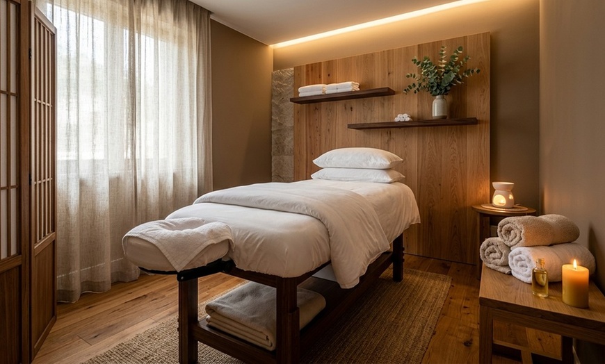 Image 3: Relax with a 60 Minute Massage of Your Choice