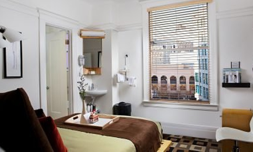 Image 13: Downtown SF Hotel near Union Square and SFMOMA