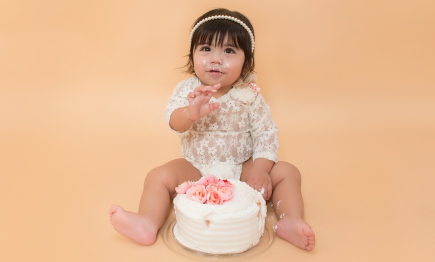 Image 4: Kids Photo Shoots with Digital and Print Options