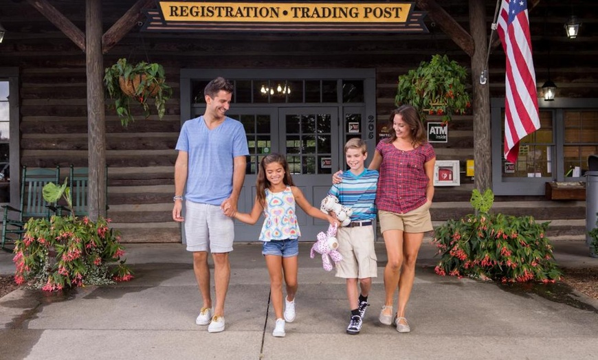Image 12: Cabin Resort Next to Carowinds in Charlotte NC
