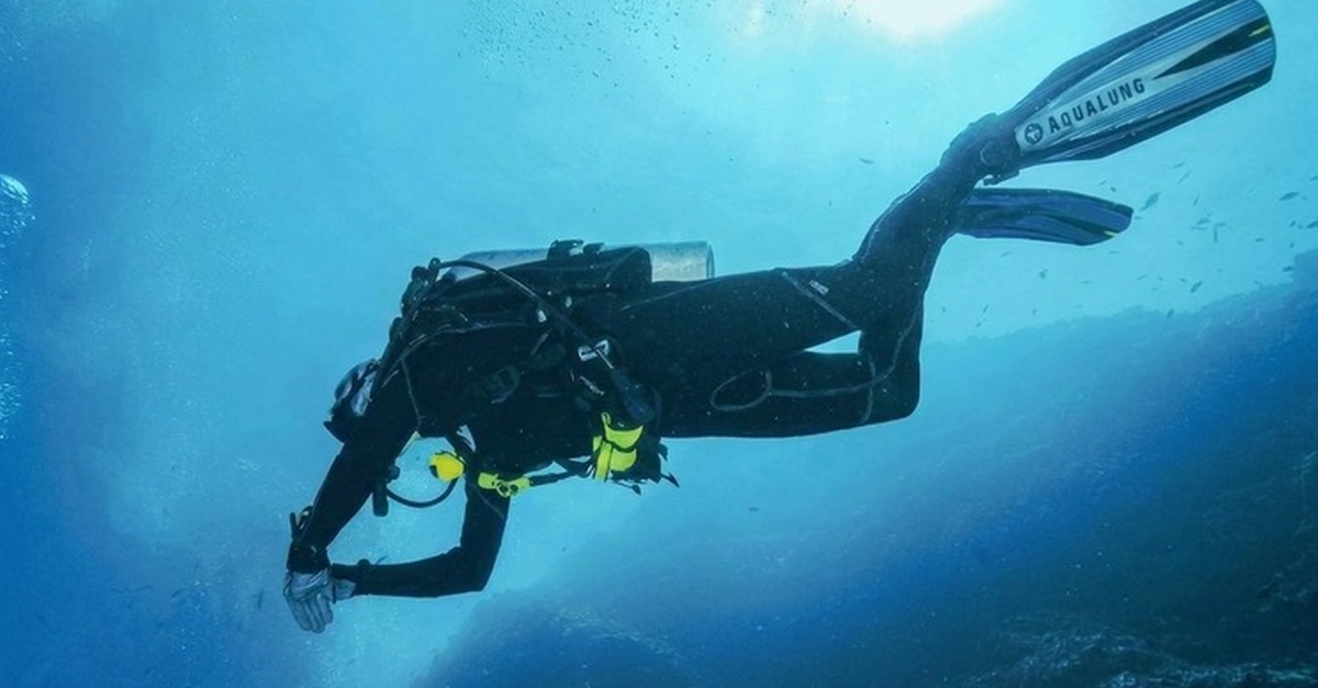 Bautismo de buceo en el Port de Badalona, Barcelona