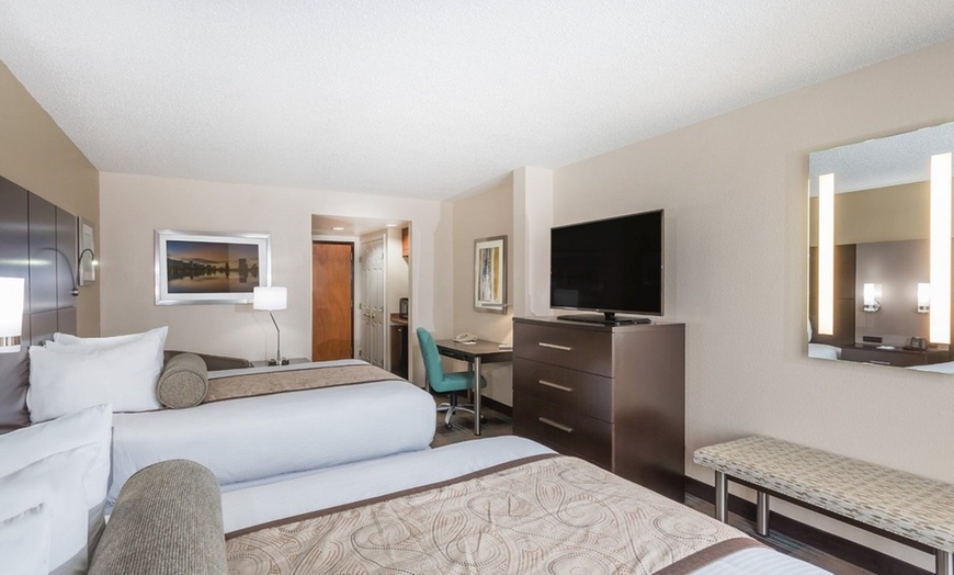 Image 12: Orlando Airport Hotel with Free Breakfast and Shuttle
