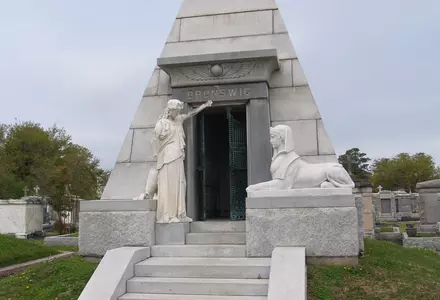 Metairie Cemetery