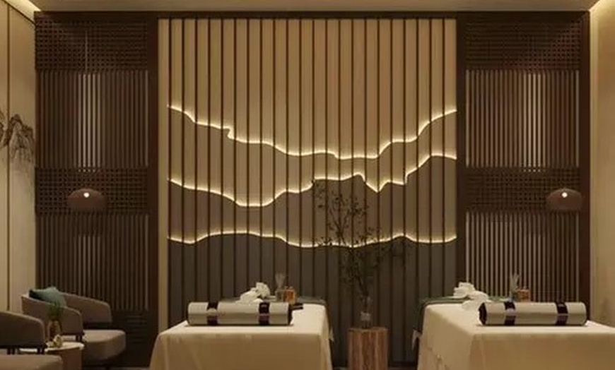 Image 3: Couples and Individual Massages with Aromatherapy