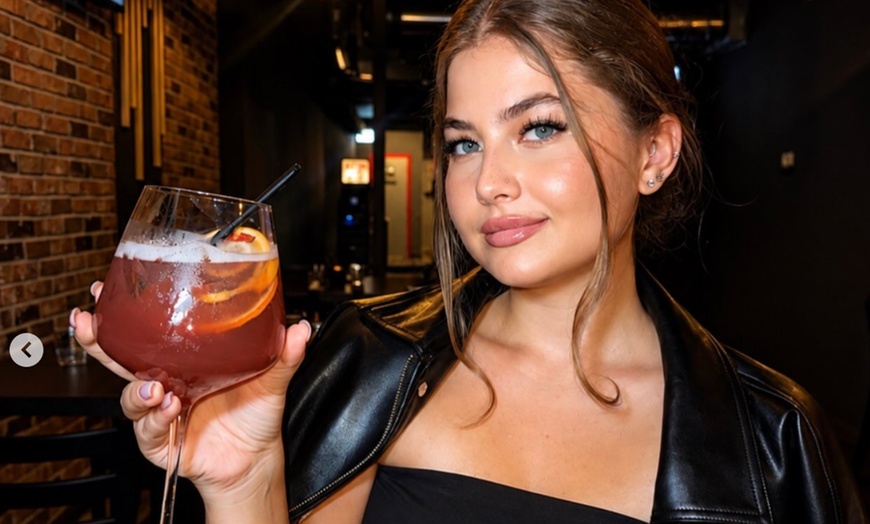 Image 3: Savor Dinner & Drinks for Four with Entertainment in Kensington Market