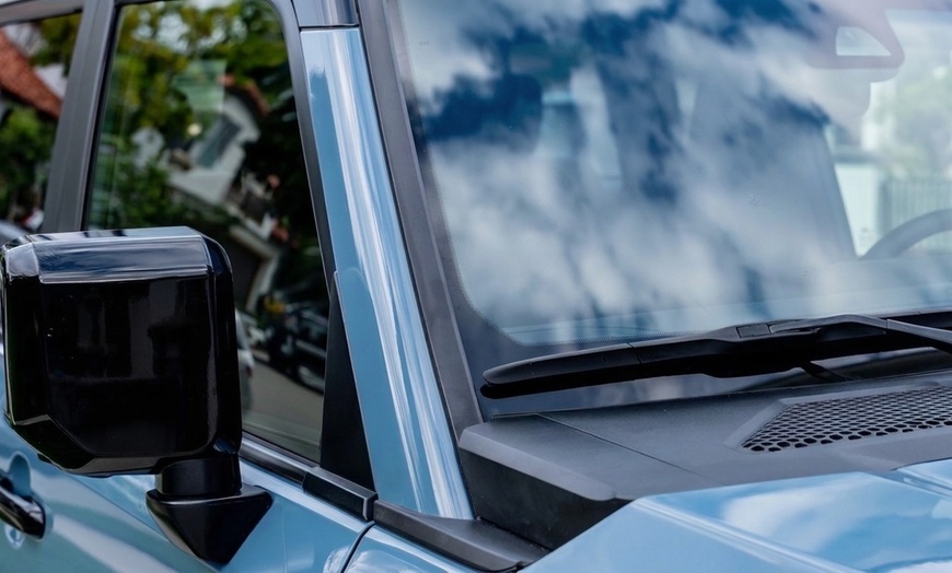 Image 3: Detailing or One-Step Paint Correction for Crossover or 2-Row SUV