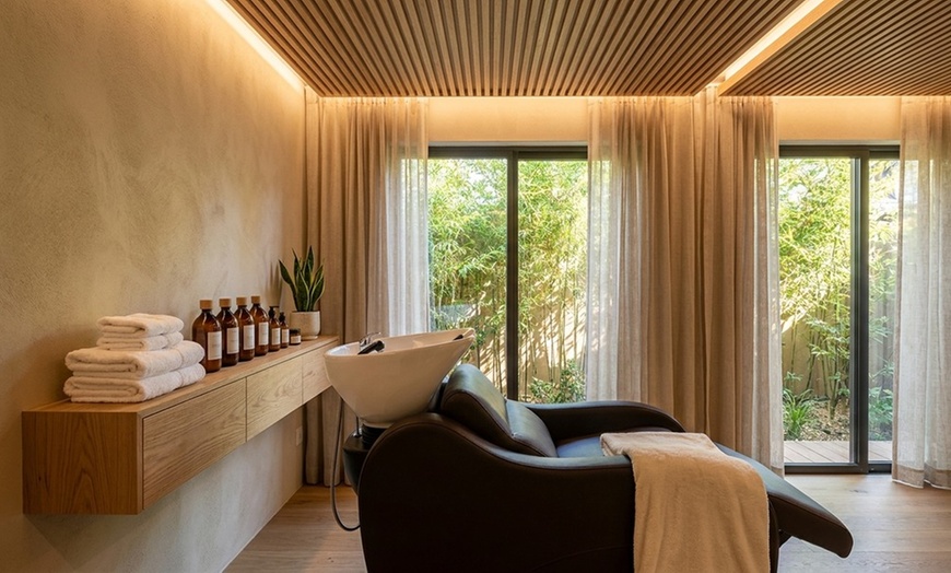 Image 2: Feel Weightless with a 70-minute Soothing Head Spa Treatment 