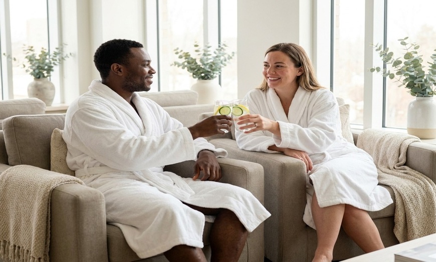 Image 2: Deluxe, Couples Deluxe Bodywork with Hot Stone Treatment 
