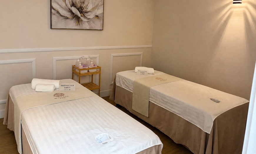 Image 4: Swedish, Deep Tissue or Body/Foot Combo Massages w/Hot Towels for 1-2 