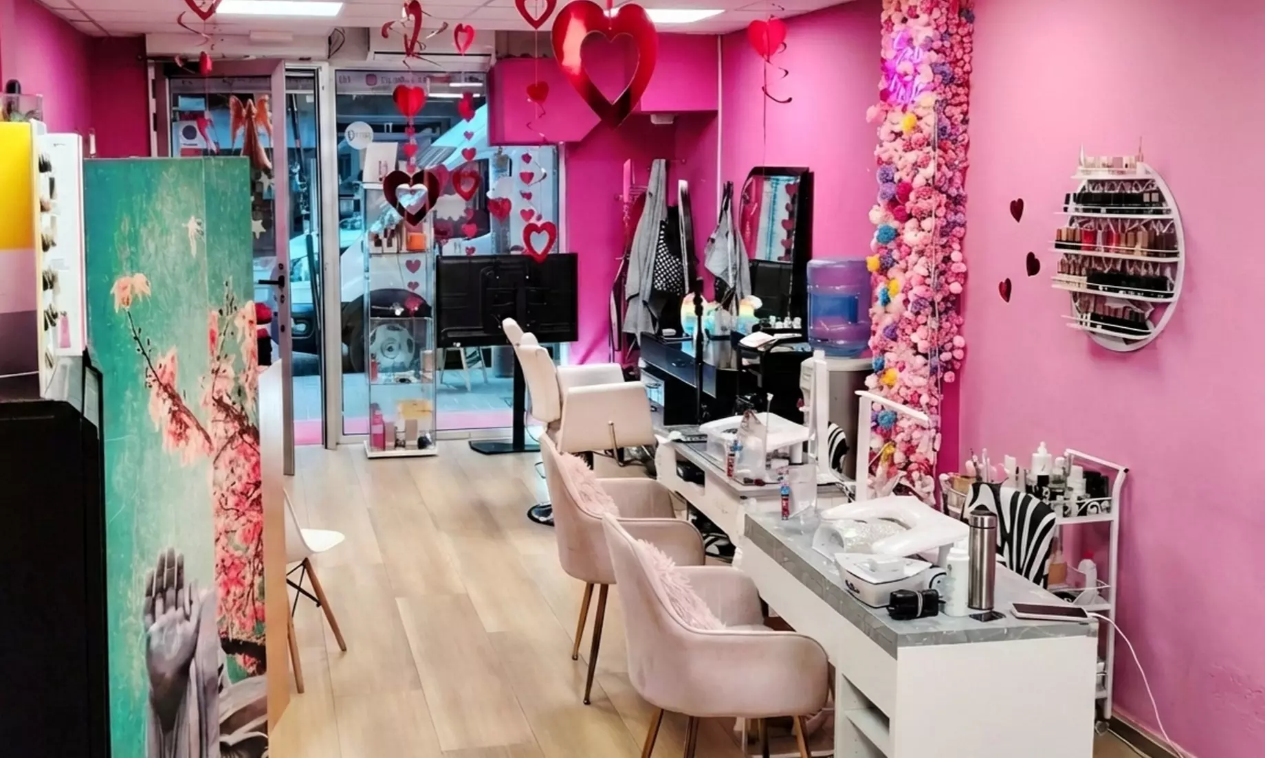 Brilla estas Fallas: maquillaje y/o peinado de fallera para 1 persona