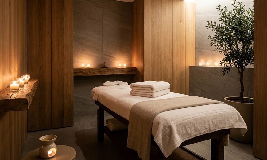 Image 2: Relaxing Massage at Riverside Beauty Boutique Jacksonville Spa Escape 