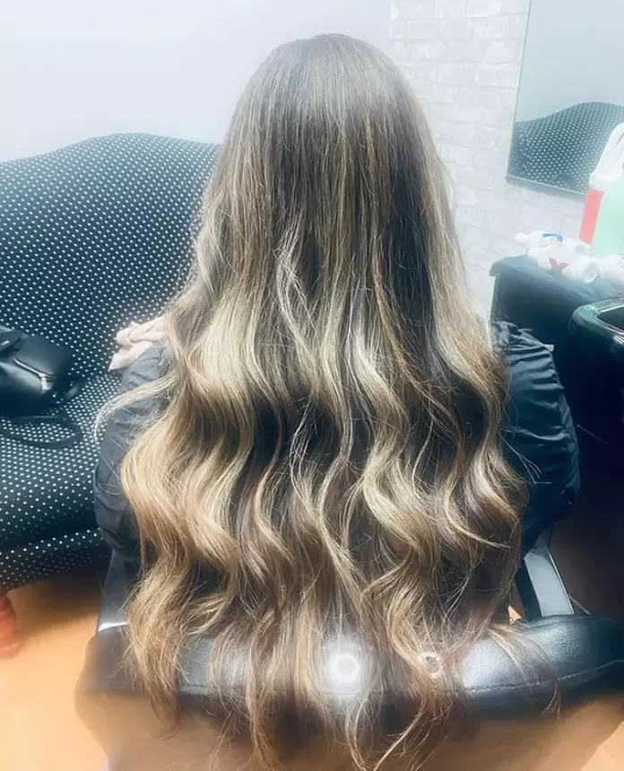 Professional Hair Color and Highlight Services