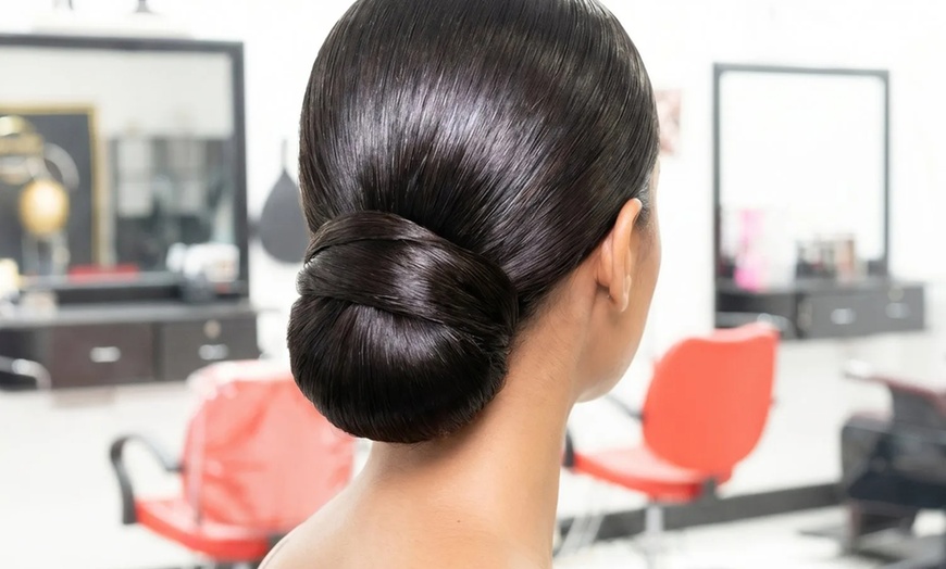Image 3: Up to 40% Off on Salon - Beauty Package with Choice of Service(s) at Infinite Glow