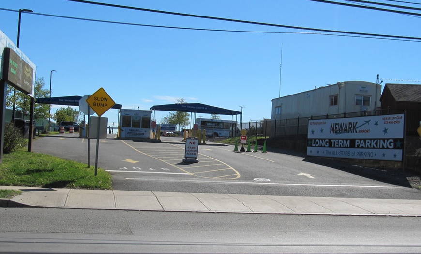 Image 2: 5-14 Days Parking at EWR at Newark Long Term Parking