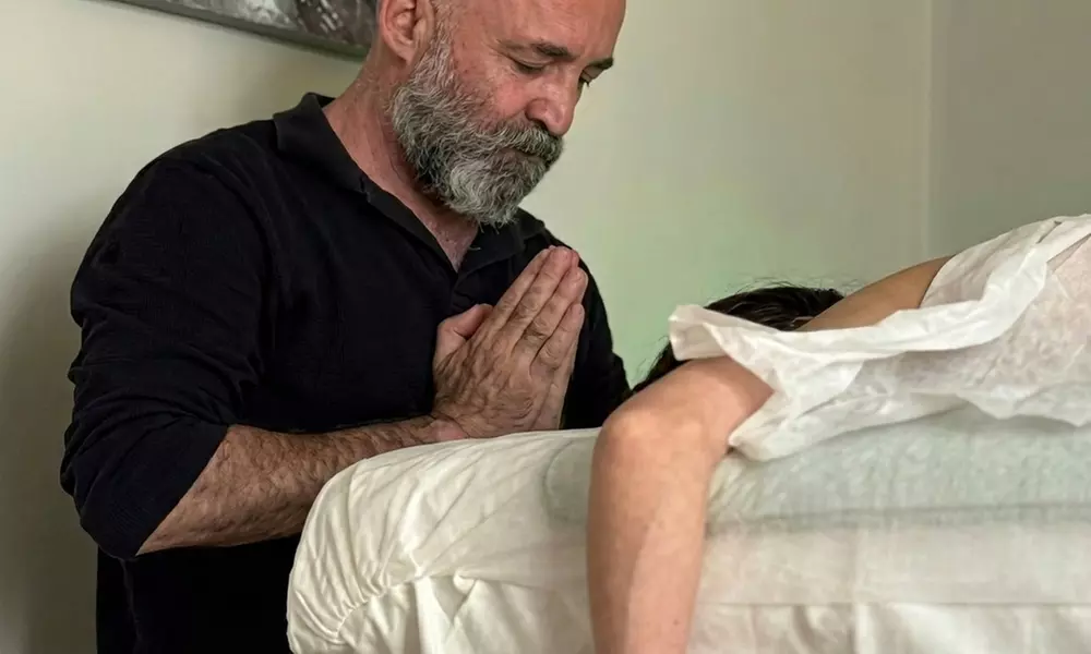 Masaje relajante con aceites esenciales y aromaterapia para 1 persona