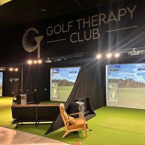 One Hour Private Golf Simulator Bay (Up to 2 People) - Golf Therapy Club