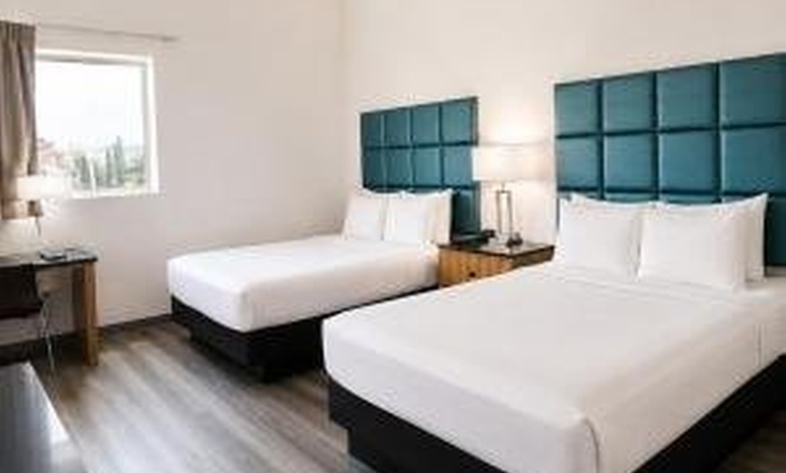 Image 16: Little Italy San Diego Hotel with Rooftop Pool