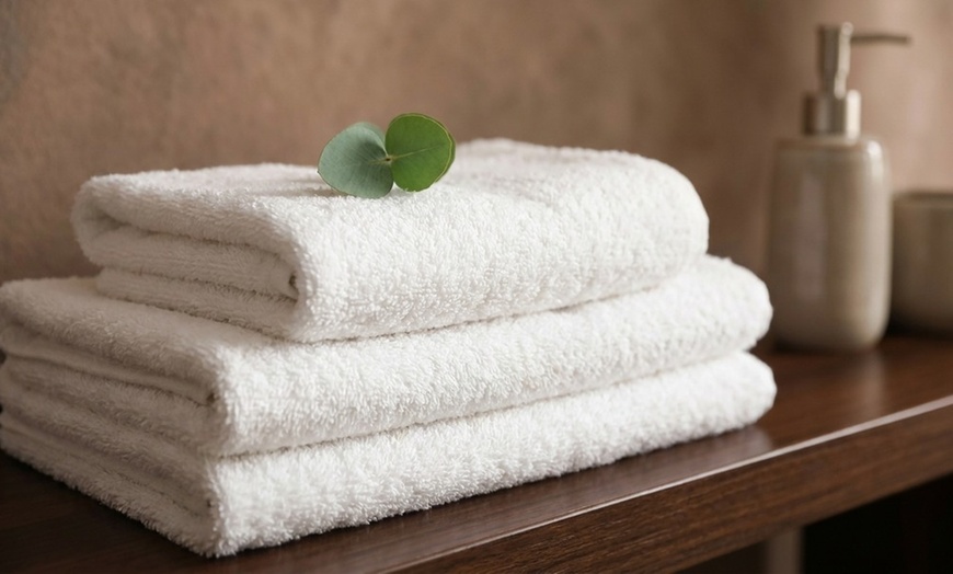 Image 8: Transform Your Wellness Routine: Custom Full-Body Stretch, Hot Stones with Massage & More at Massage Therapy By Minyuiet