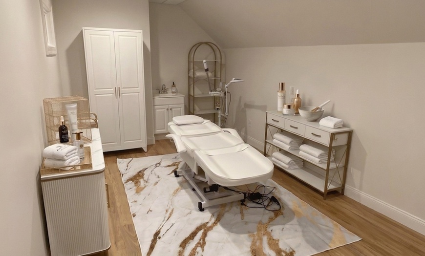 Image 2: Custom 60-Minute Facials for Brighter, Healthier, and Rejuvenated Skin