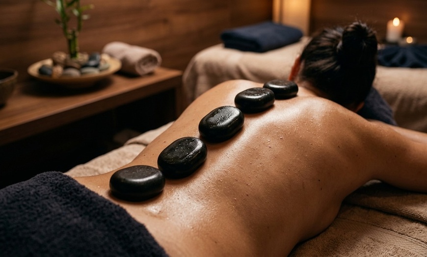 Image 6: Relax with a 60-or 90-Minute Couples Massage w/ Hot Stones and Sauna