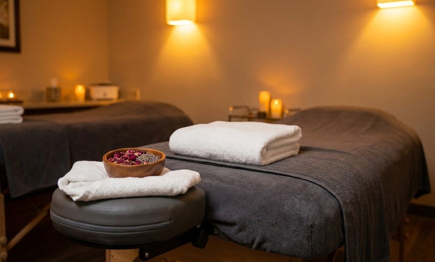 Image 5: Up to 20% Off on Couples Massage at Body & Mind Massage Spa