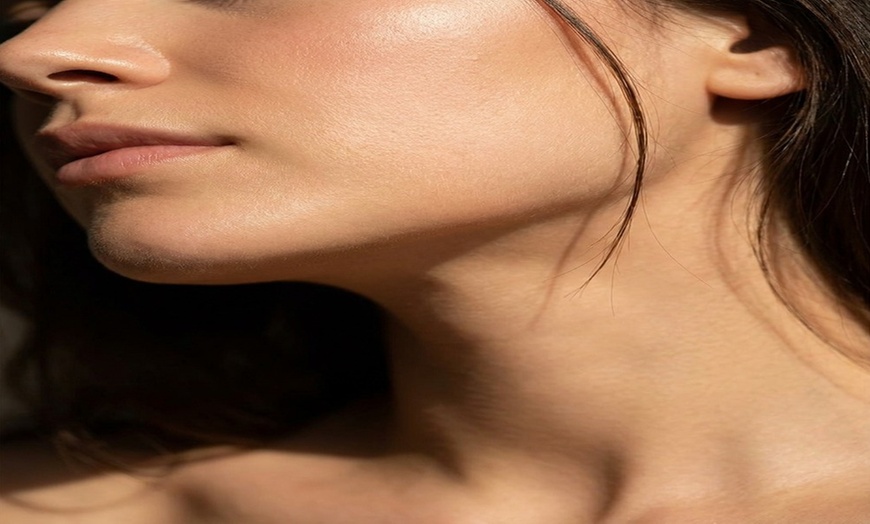 Image 7: Lift with One HIFU 11D on Full Face, Neck, Arms, Abdominal or Thighs