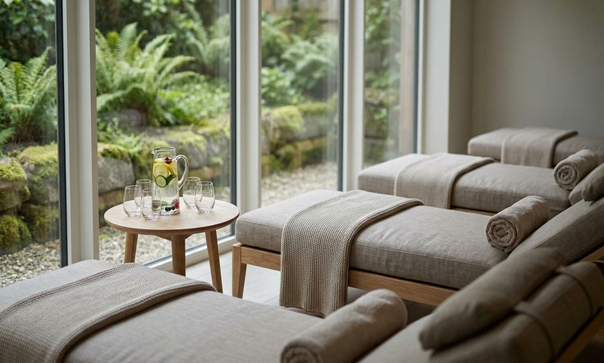 Image 2: Up to 20% Off on Couples Massage at Body & Mind Massage Spa
