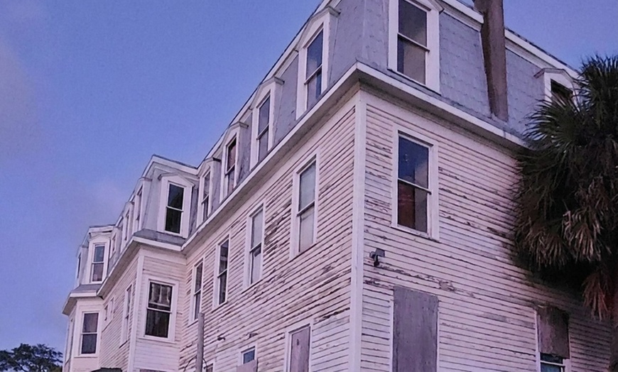 Image 6: 90-Minute Galveston Ghost Hunting Walking Tour with Historic Galveston Ghost Tours - Expert Guide, Iconic Haunted Sites