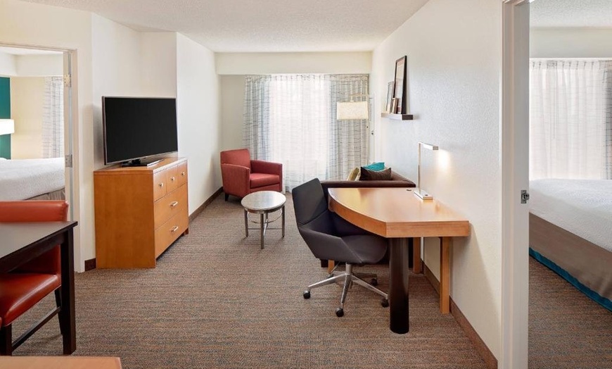 Image 18: Harrisburg Suites near Hersheypark with Free Breakfast