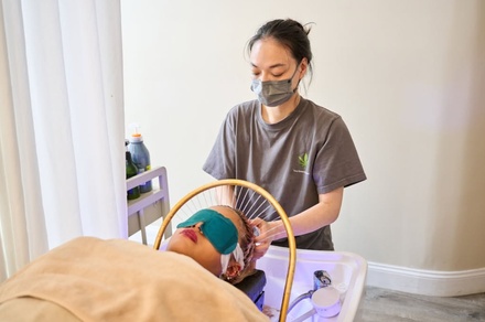 One 60-Minute Classic Head Spa with Herbal Steam and Face Mask (60 minutes) - Green Spa eyelash and waxing