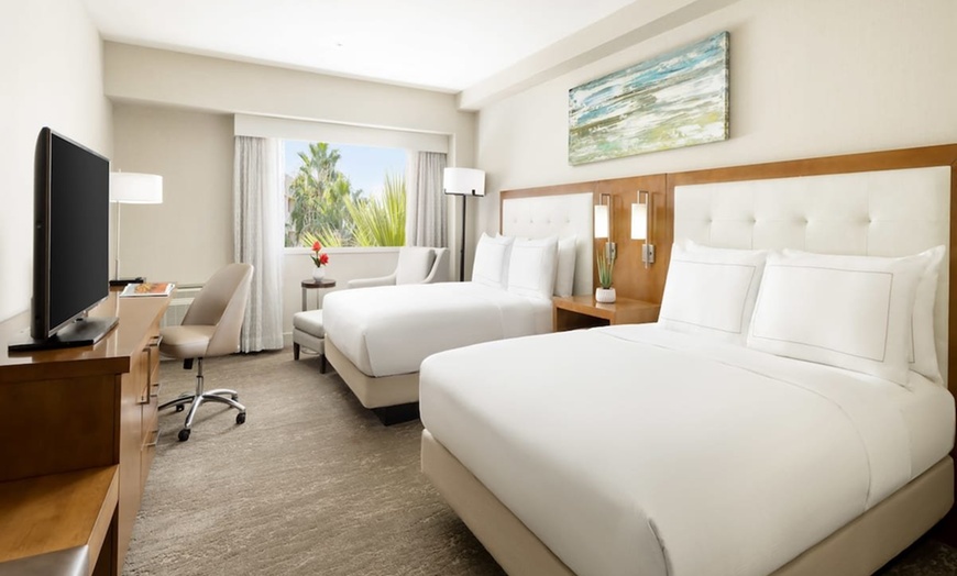 Image 17: Tucson Hotel with Pool & Mountain Views