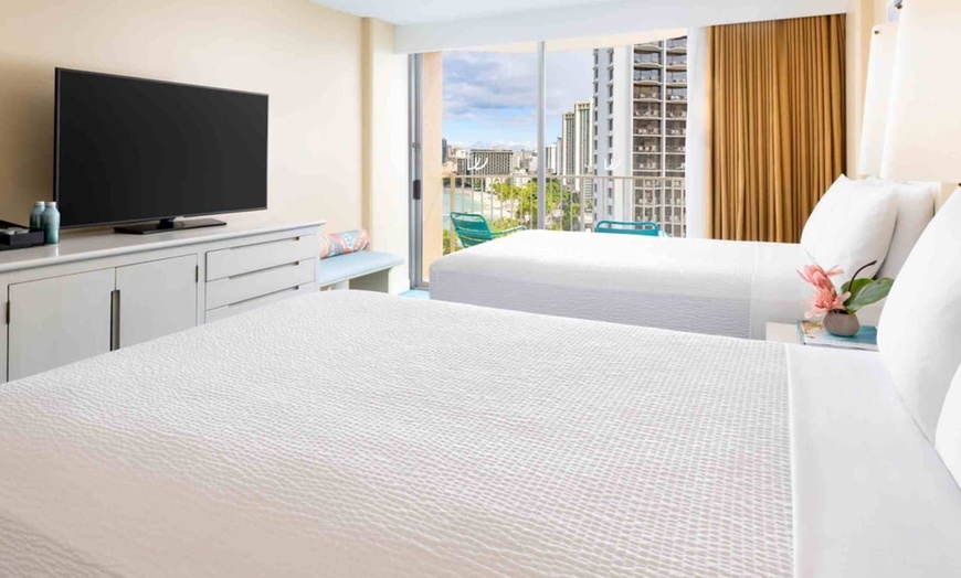 Image 33: Waikiki Beachfront Hotel with Daily Beach Credits