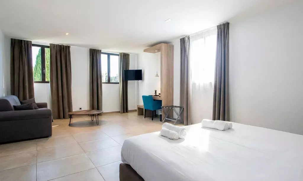 Vogüé : chambre double ou mobil-home avec petit-déjeuner