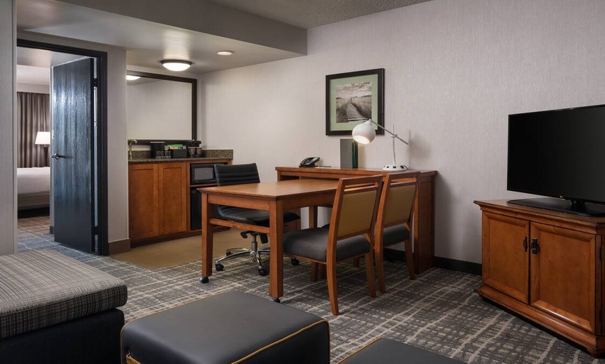 Image 23: Austin All-Suites Hotel with Free Breakfast
