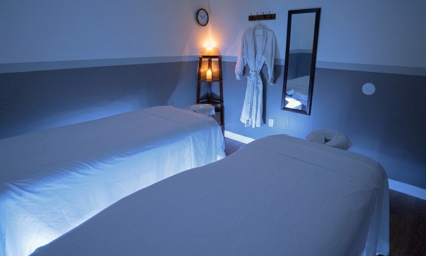 Image 4: 90 Min Swedish/Deep Tissue/Thai Massage for 1-2 +Add-On+Hot Towels&Tea