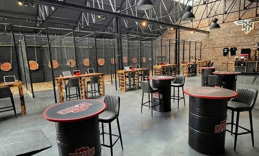 Image 5: Lancer de hache à Vilvorde : testez votre précision et votre force !