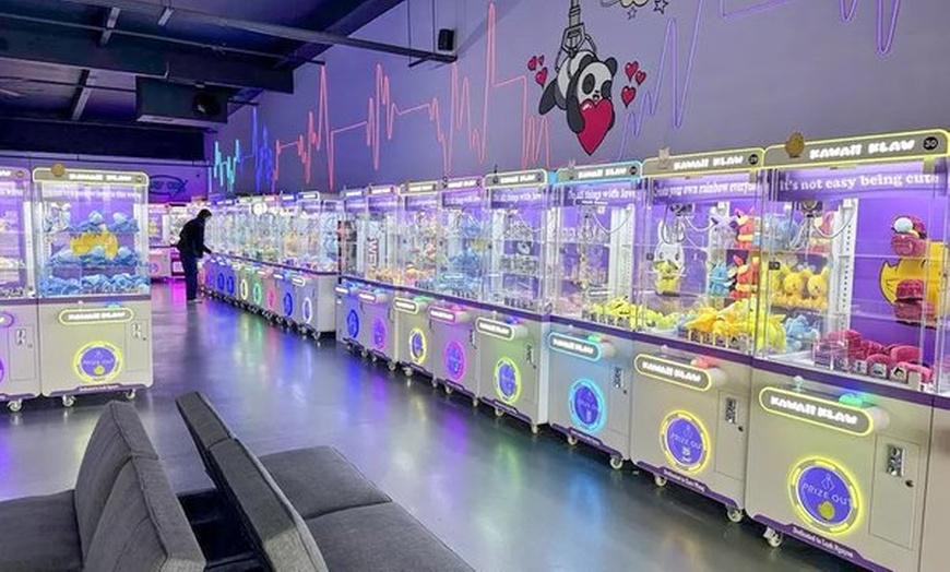 Image 5: Largest Claw Machine in America - Arcade Credits for Kawaii Klaws